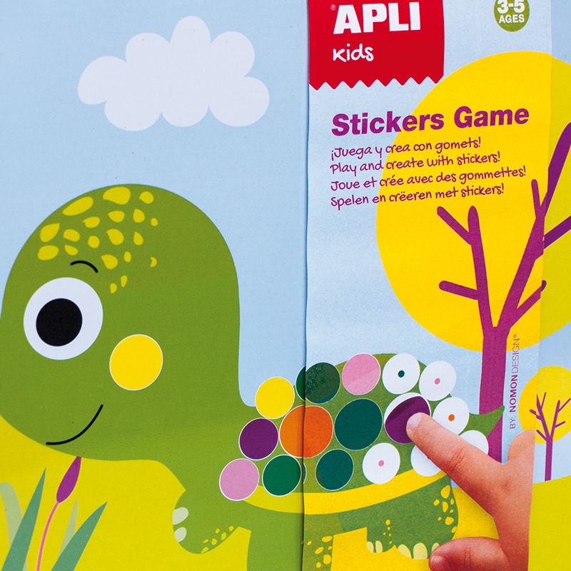 Παιχνίδι με αυτοκόλλητα Ζωάκια